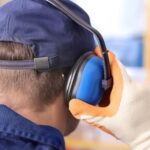 Normativas de Protección Auditiva: Claves para Prevenir Riesgos Laborales y Fortalecer la Gestión SHEQ